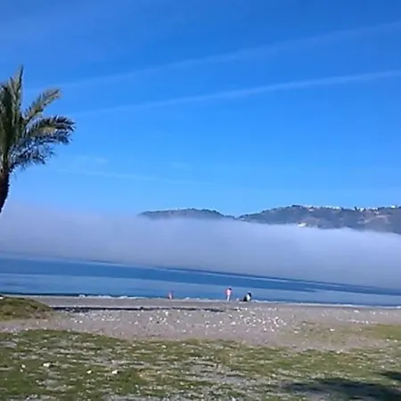 Between Beach & Center La Herradura  Exterior foto