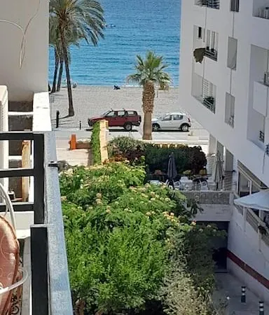 Between Beach & Center La Herradura  Exterior foto