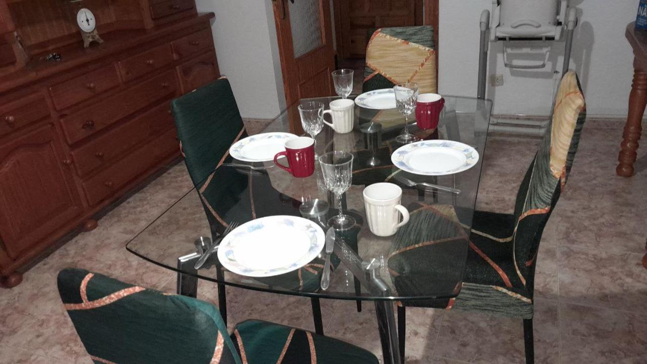 Apartment Between & Center *